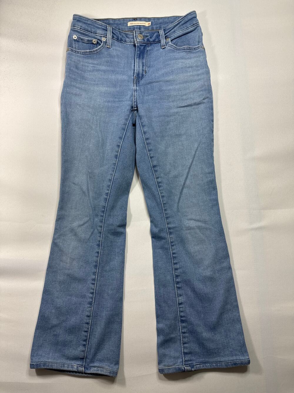 Levi's 725 Women's High Rise Bootcut Blue Jeans - Size 26x32 (26x25)*